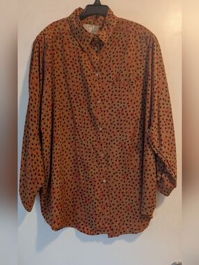 Button-Up Shirt in Rust with Black & Red Dot Print